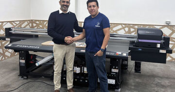 Diseños Metálicos Ferrum Installs First Combined Mimaki JFX200-2513 EX and CFX image