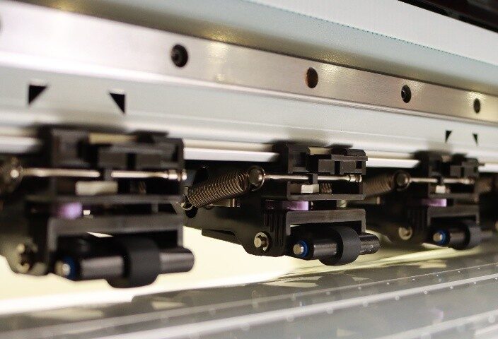 UV-DTF pinch rollers for stable film feed